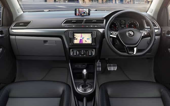 volkswagen-gol-2017-interior