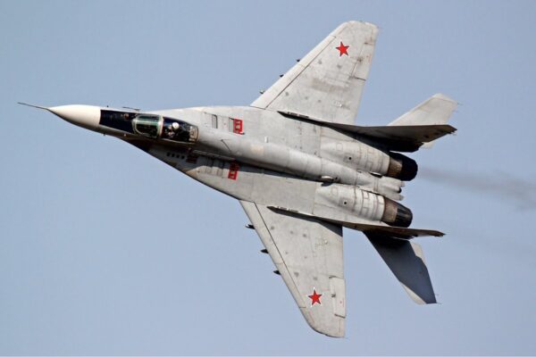 Un caza MiG-29 en vuelo