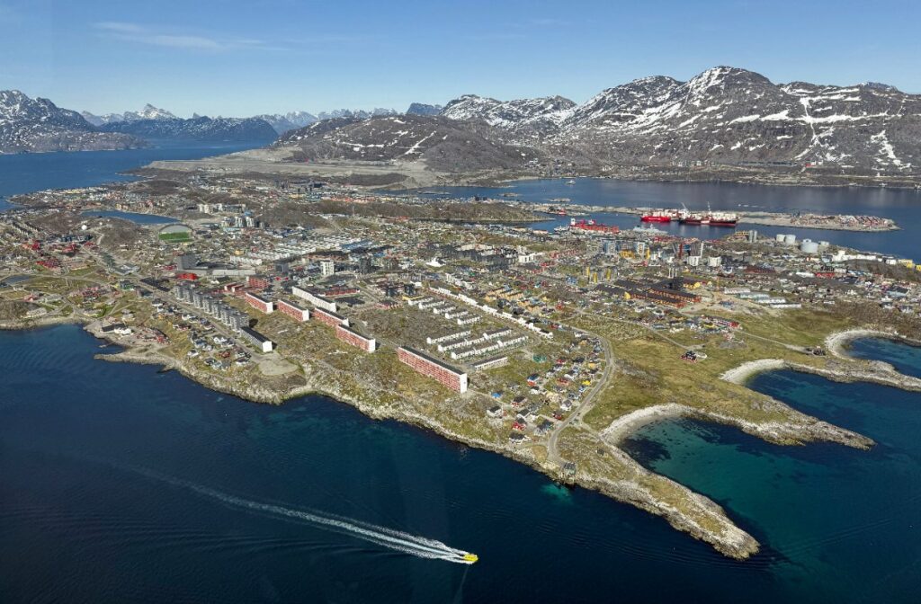 Vista aérea de Nuuk, la capital de Groenlandia